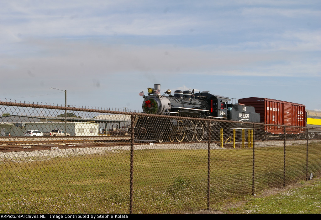 USSC 148 BACKING OUT OF YARD